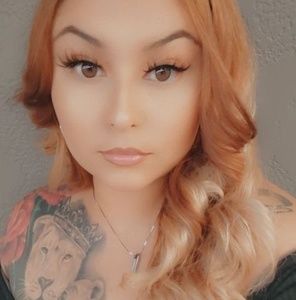 Meet your Posher, Luisa